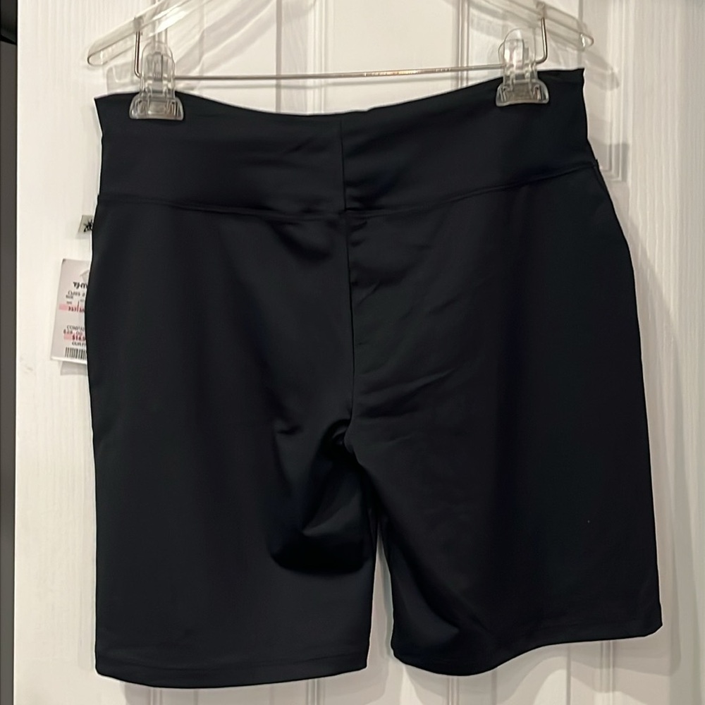 NWT 2 Bike Shorts. Grey & Black. Lots of Spandex. So Sporty & Bold Spirit - Picture 4 of 16